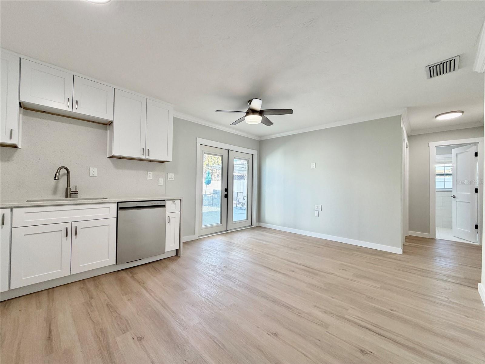 13299 3RD ST E #S, MADEIRA BEACH, FL, 33708