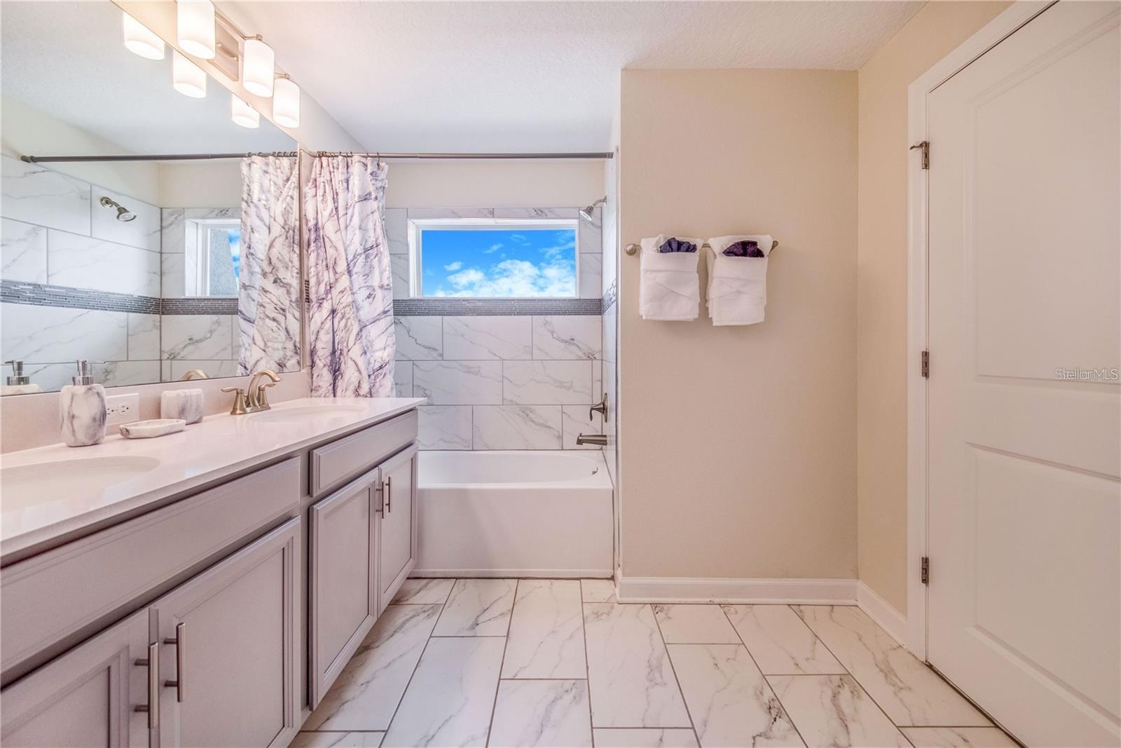 8977 CABOT CLIFFS DR, DAVENPORT, FL, 33896