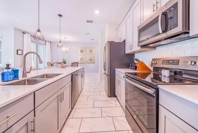 8977 CABOT CLIFFS DR, DAVENPORT, FL, 33896