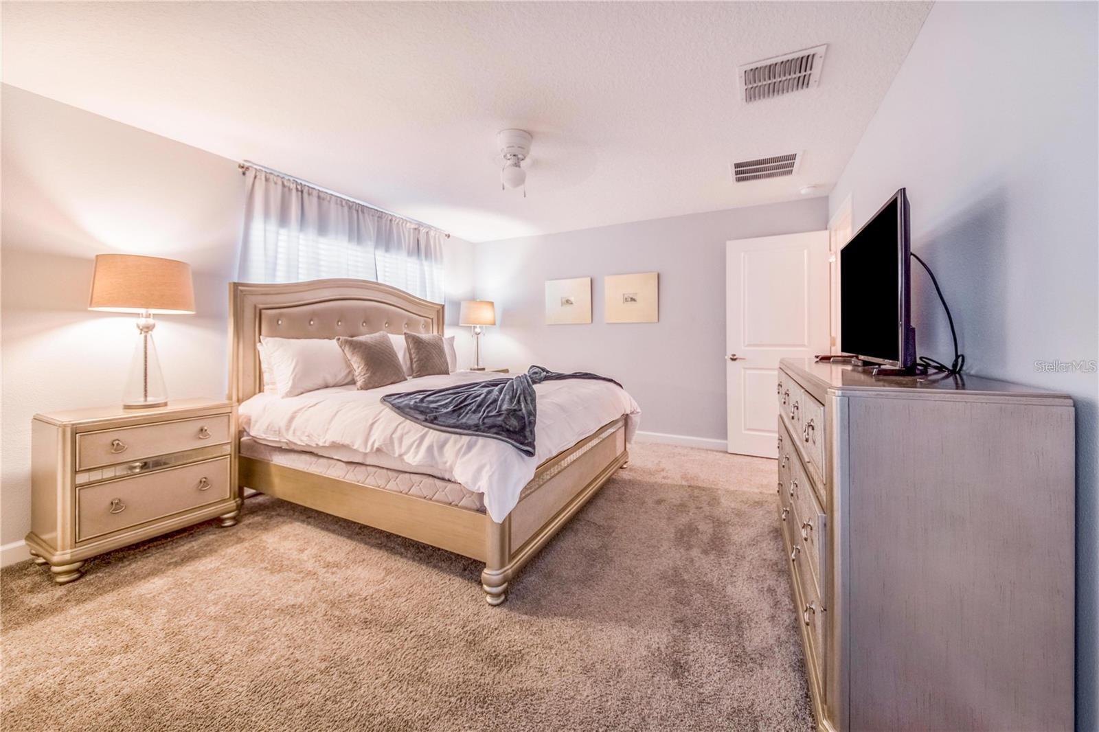8977 CABOT CLIFFS DR, DAVENPORT, FL, 33896