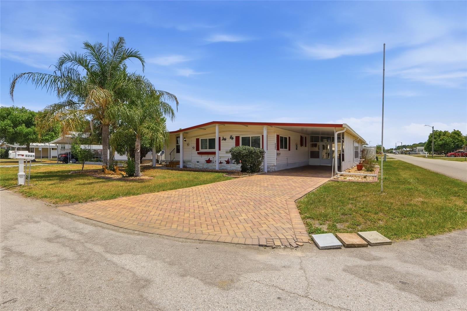 5244 MOHAWK ST, ZEPHYRHILLS, FL, 33542
