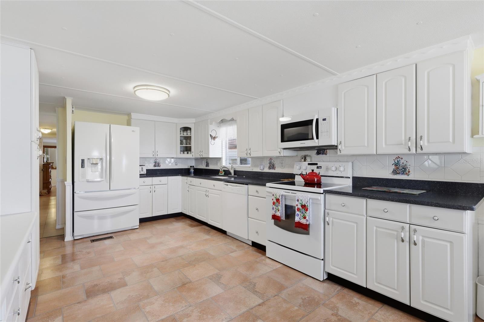 5244 MOHAWK ST, ZEPHYRHILLS, FL, 33542