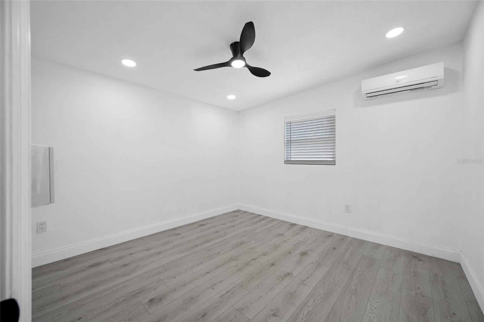 6908 11TH AVE E, PALMETTO, FL, 34221
