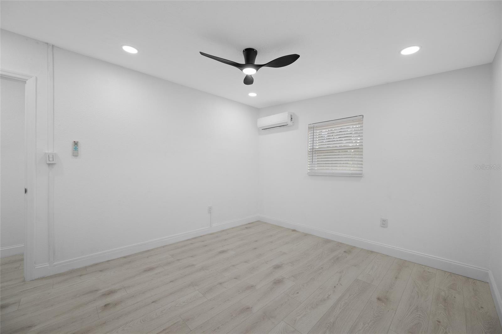 6908 11TH AVE E, PALMETTO, FL, 34221
