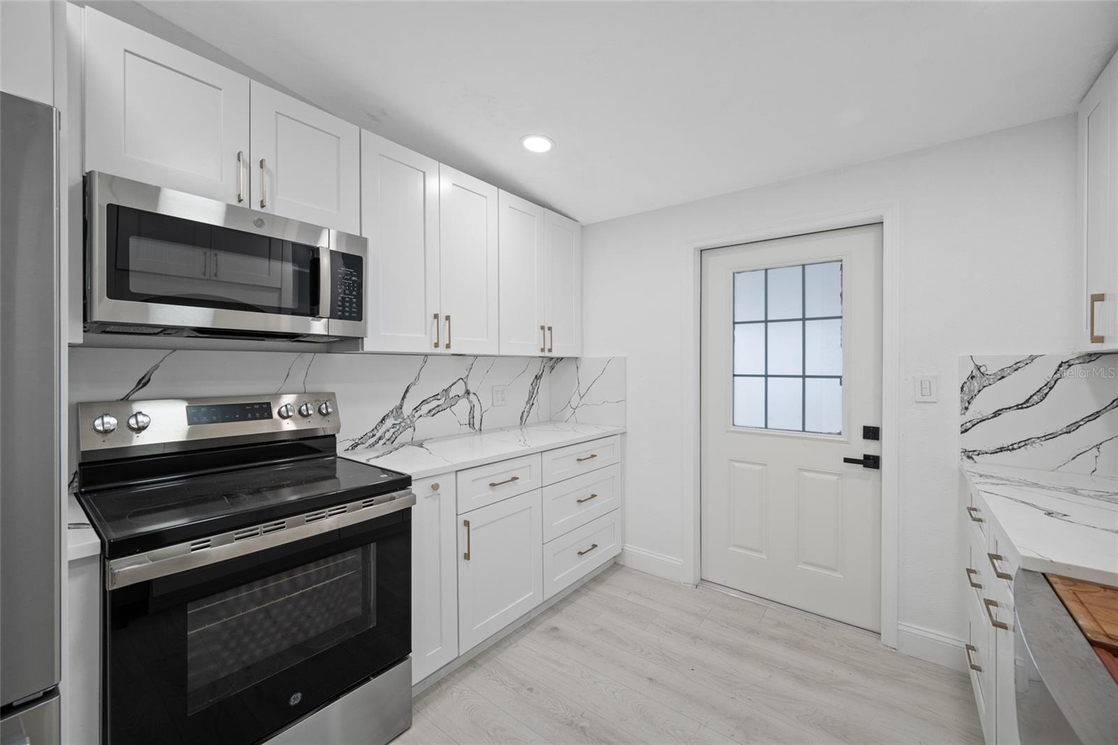 6908 11TH AVE E, PALMETTO, FL, 34221