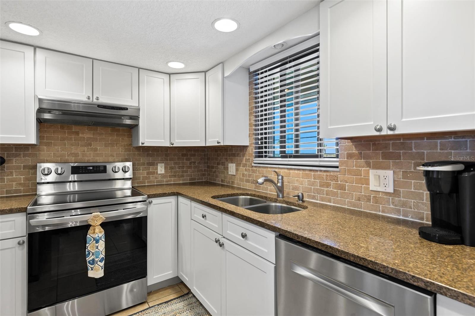 935 OCEAN SHORE BLVD #405, ORMOND BEACH, FL, 32176