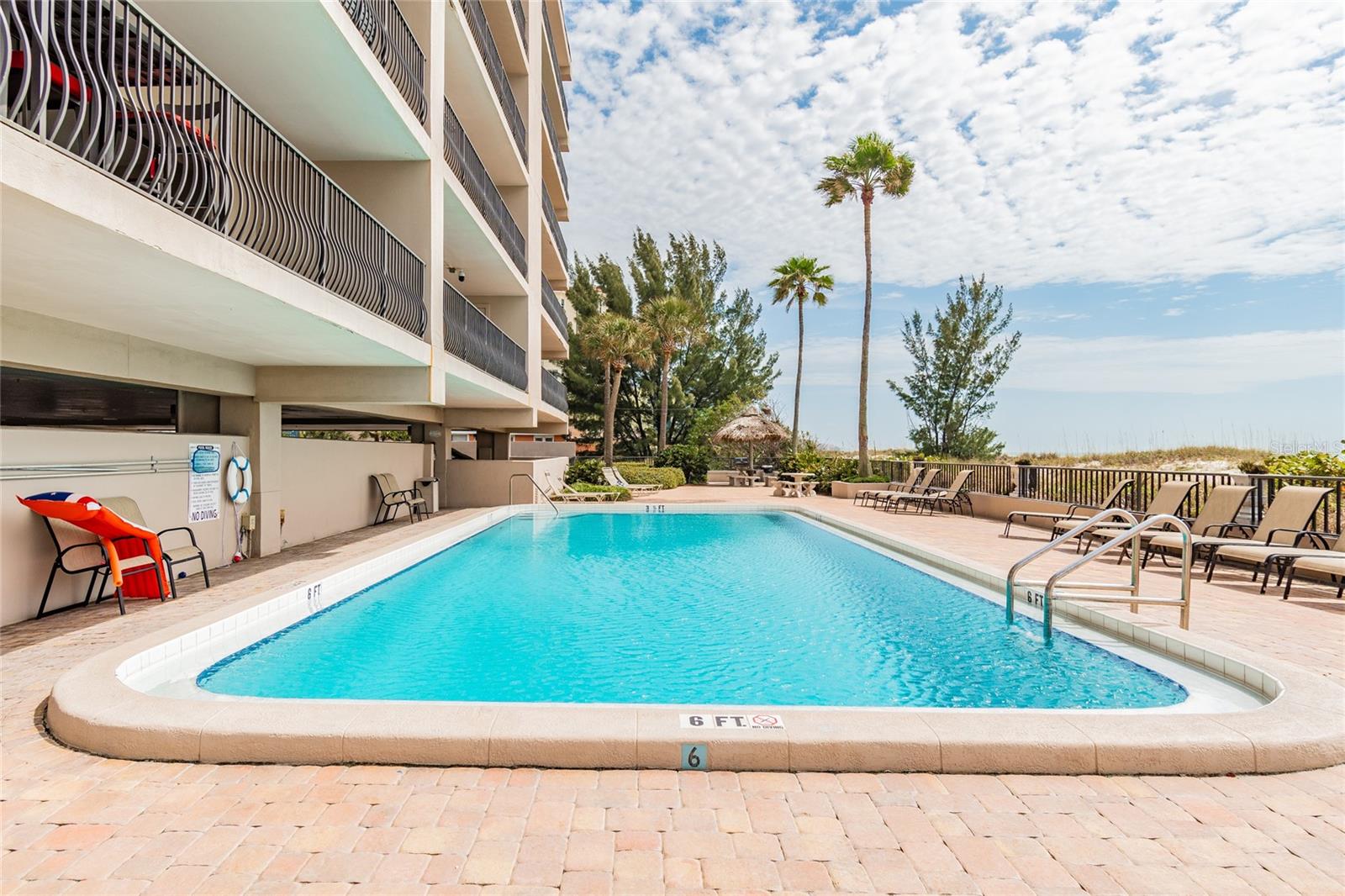 13650 GULF BLVD #402, MADEIRA BEACH, FL, 33708