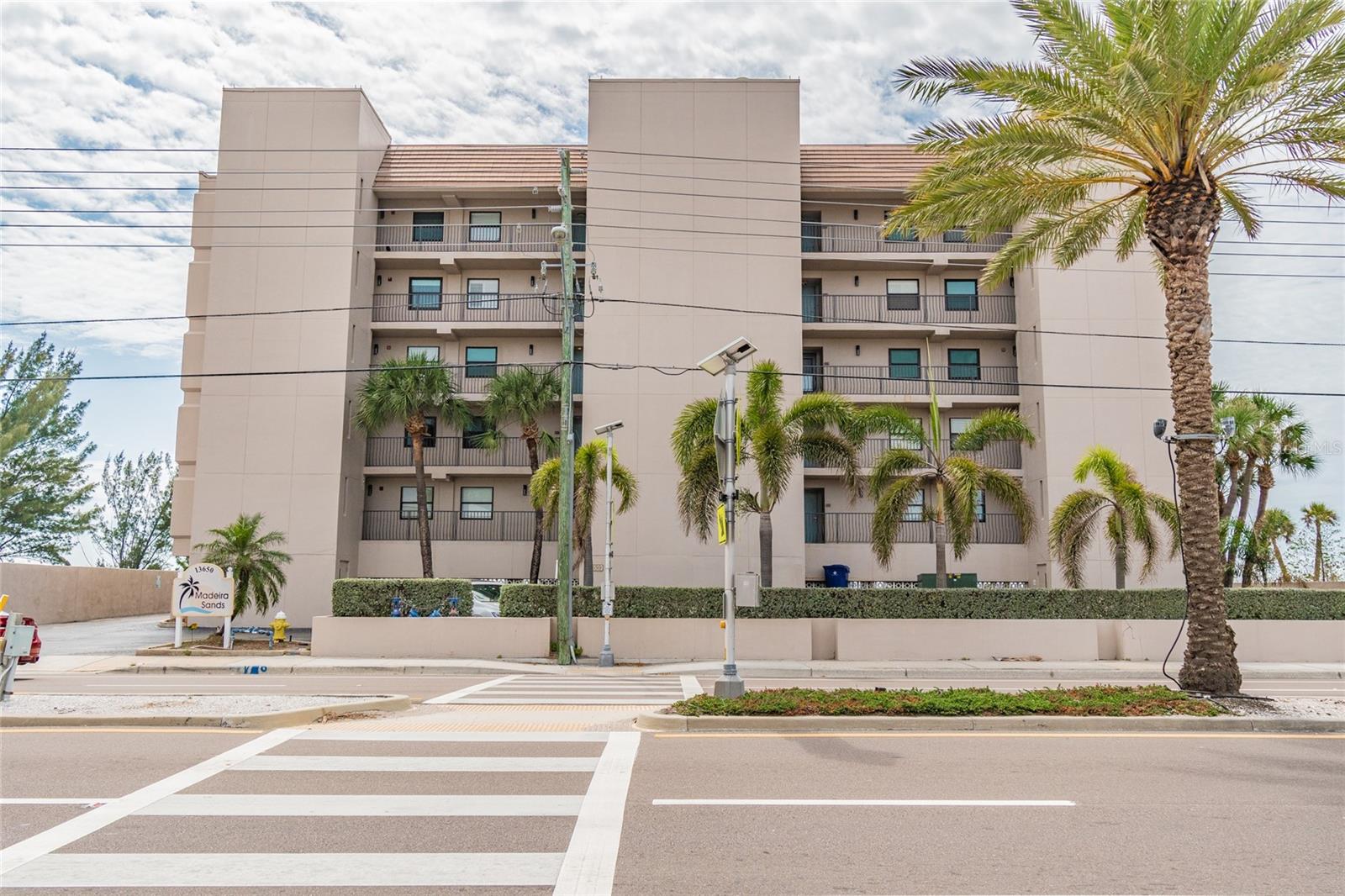 13650 GULF BLVD #402, MADEIRA BEACH, FL, 33708
