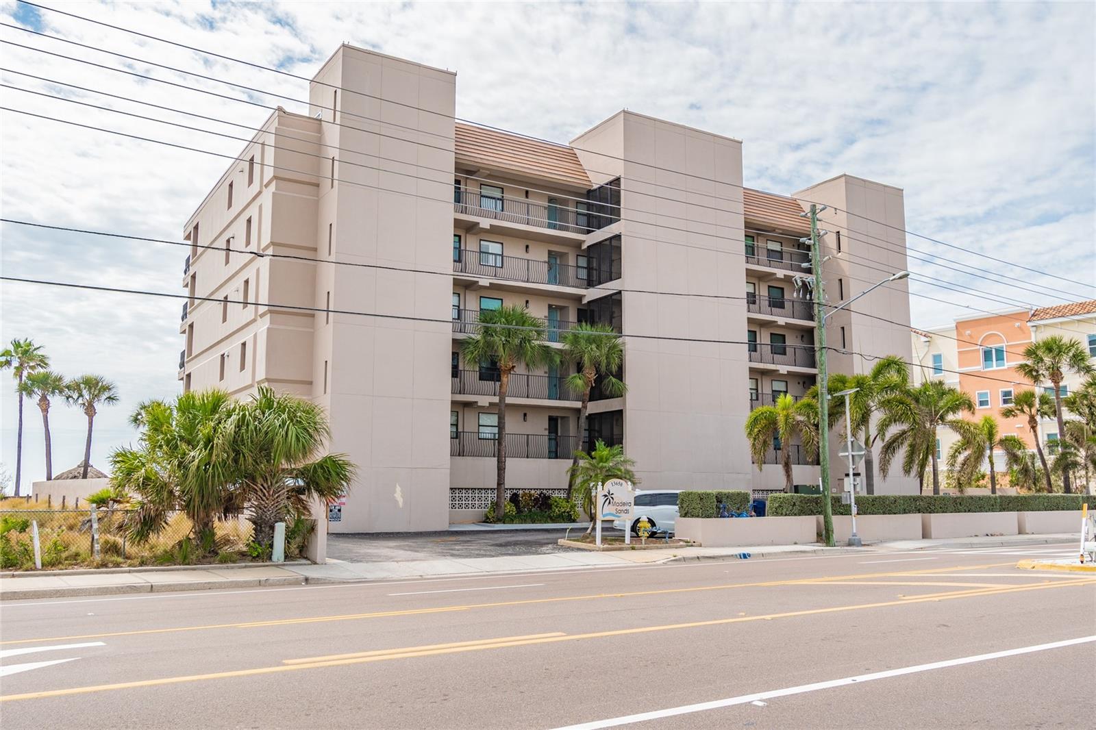 13650 GULF BLVD #402, MADEIRA BEACH, FL, 33708