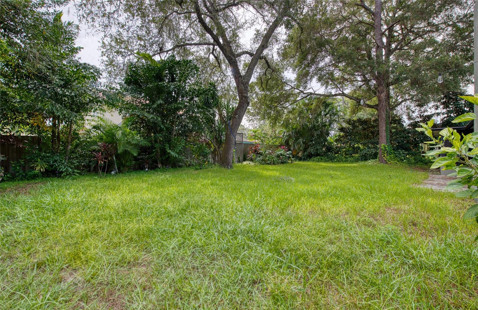 2143 SALISBURY CT, PALM HARBOR, FL, 34683