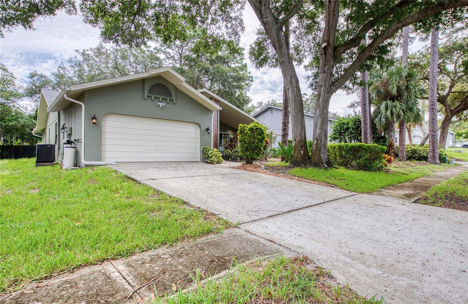 2143 SALISBURY CT, PALM HARBOR, FL, 34683