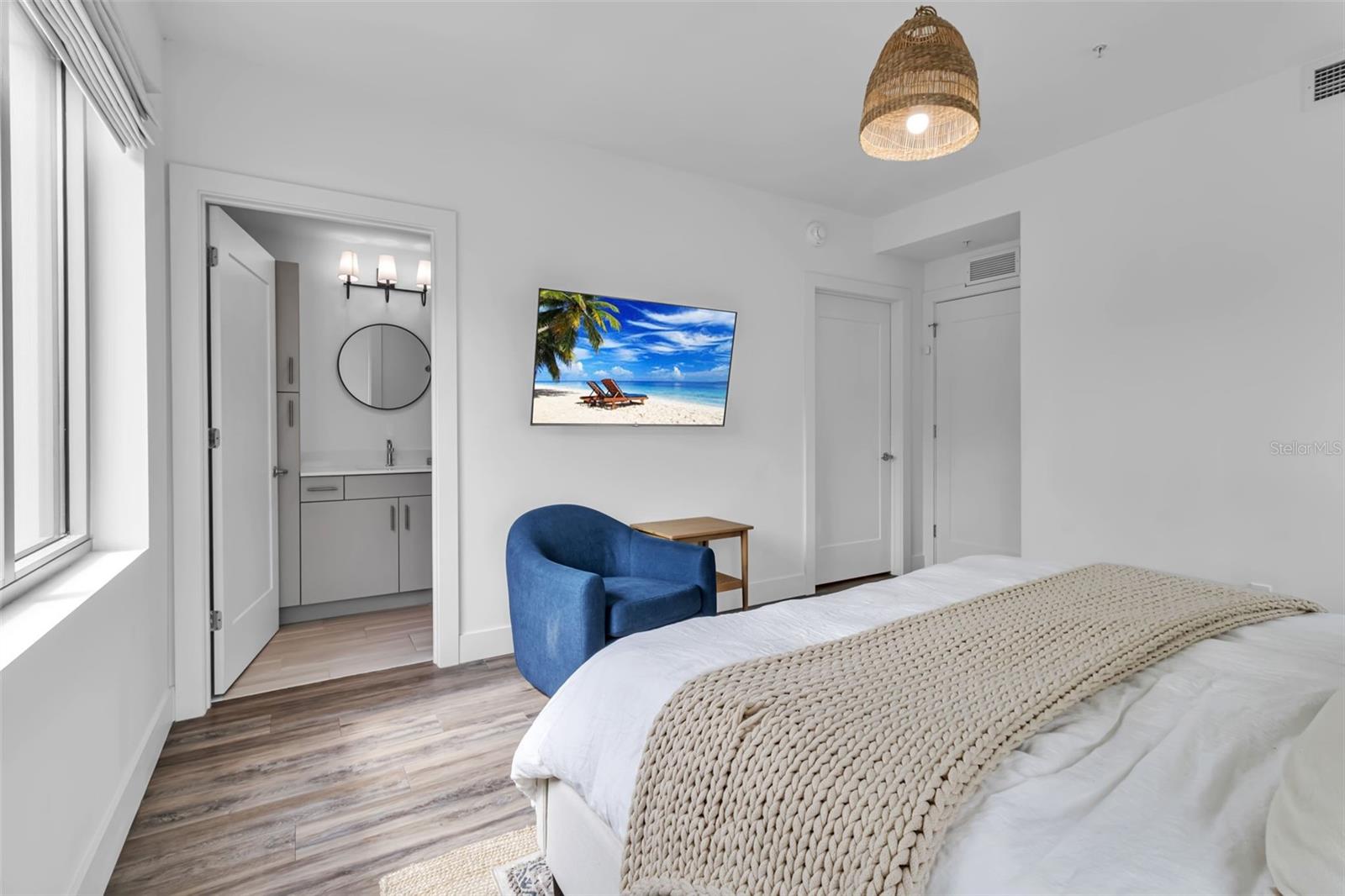 1703 N TAMIAMI TRL #211, SARASOTA, FL, 34234