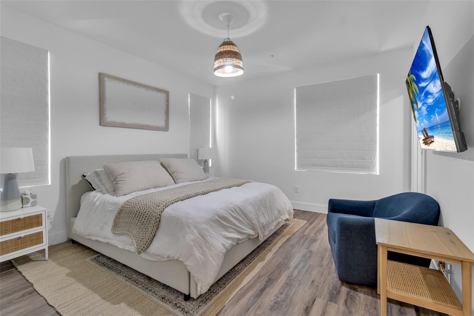 1703 N TAMIAMI TRL #211, SARASOTA, FL, 34234