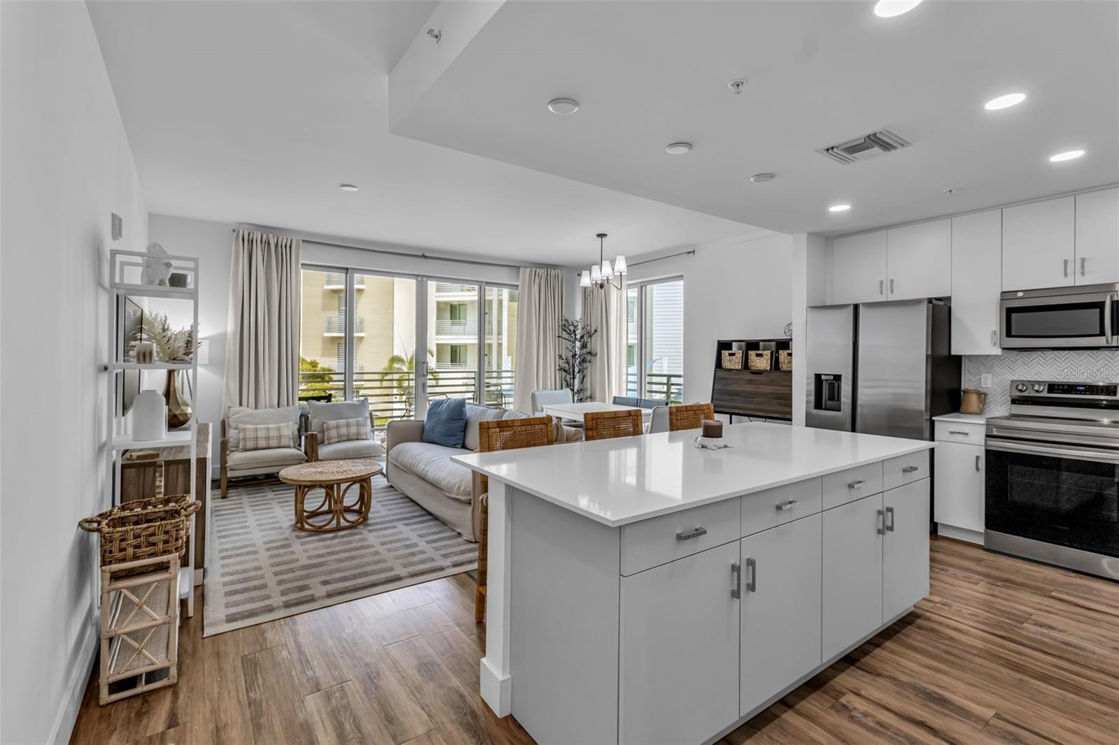 1703 N TAMIAMI TRL #211, SARASOTA, FL, 34234