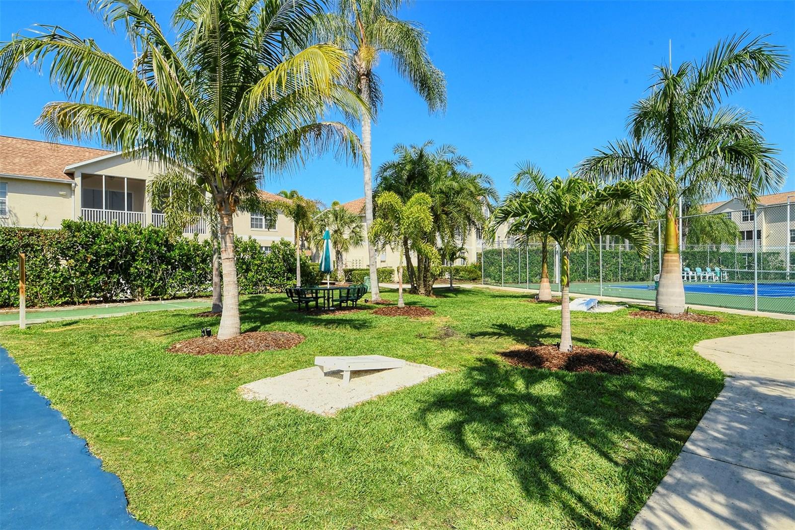8355 GLENROSE WAY #113, SARASOTA, FL, 34238