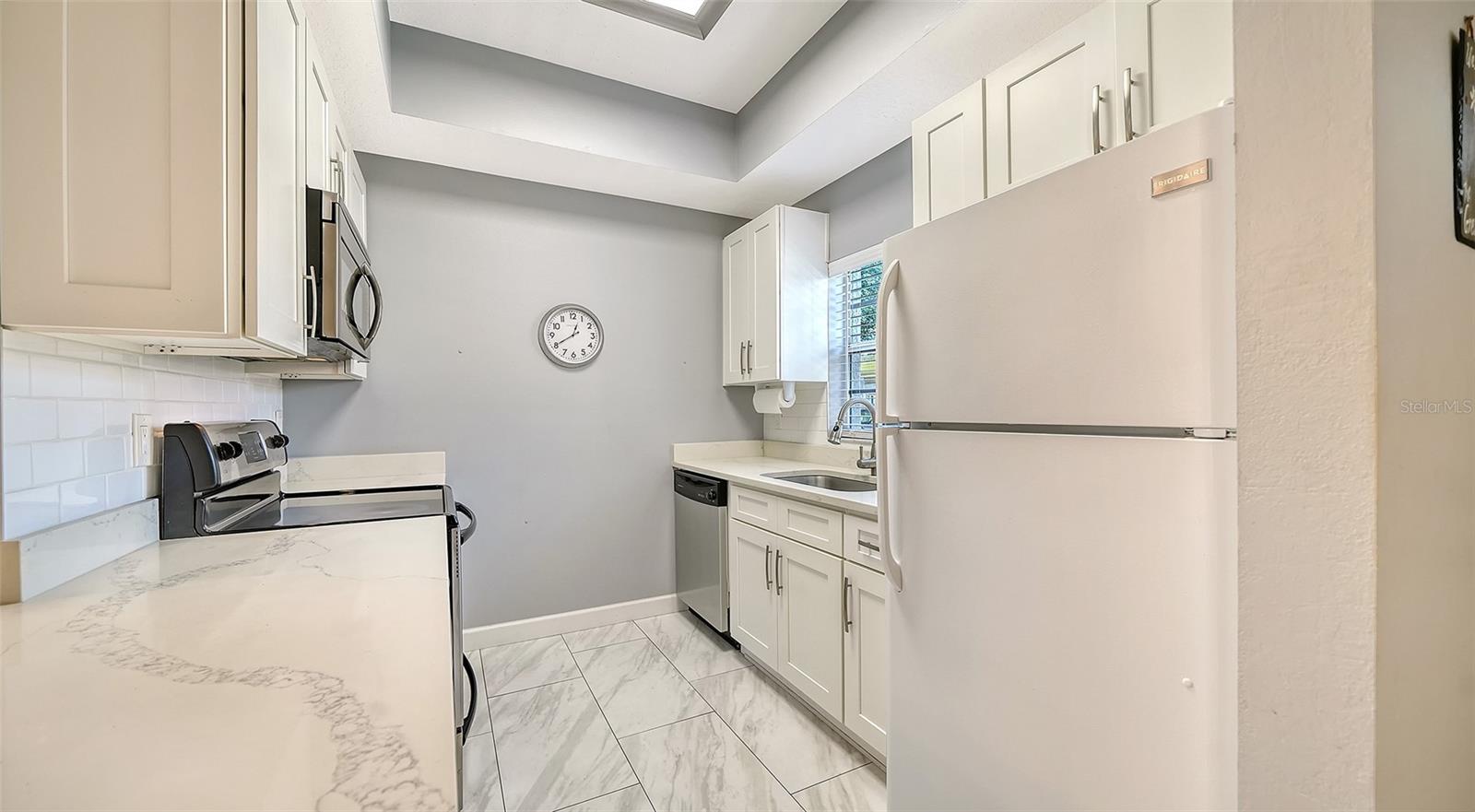 8355 GLENROSE WAY #113, SARASOTA, FL, 34238