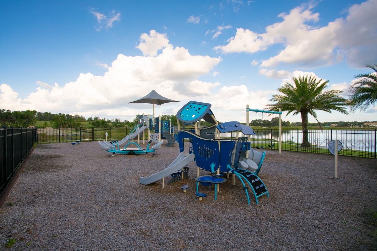 8801 FOUNTAIN PALM ALY, WINTER GARDEN, FL, 34787