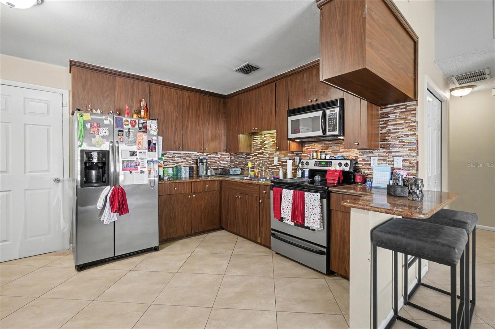412 W IDLEWILD AVE, TAMPA, FL, 33604