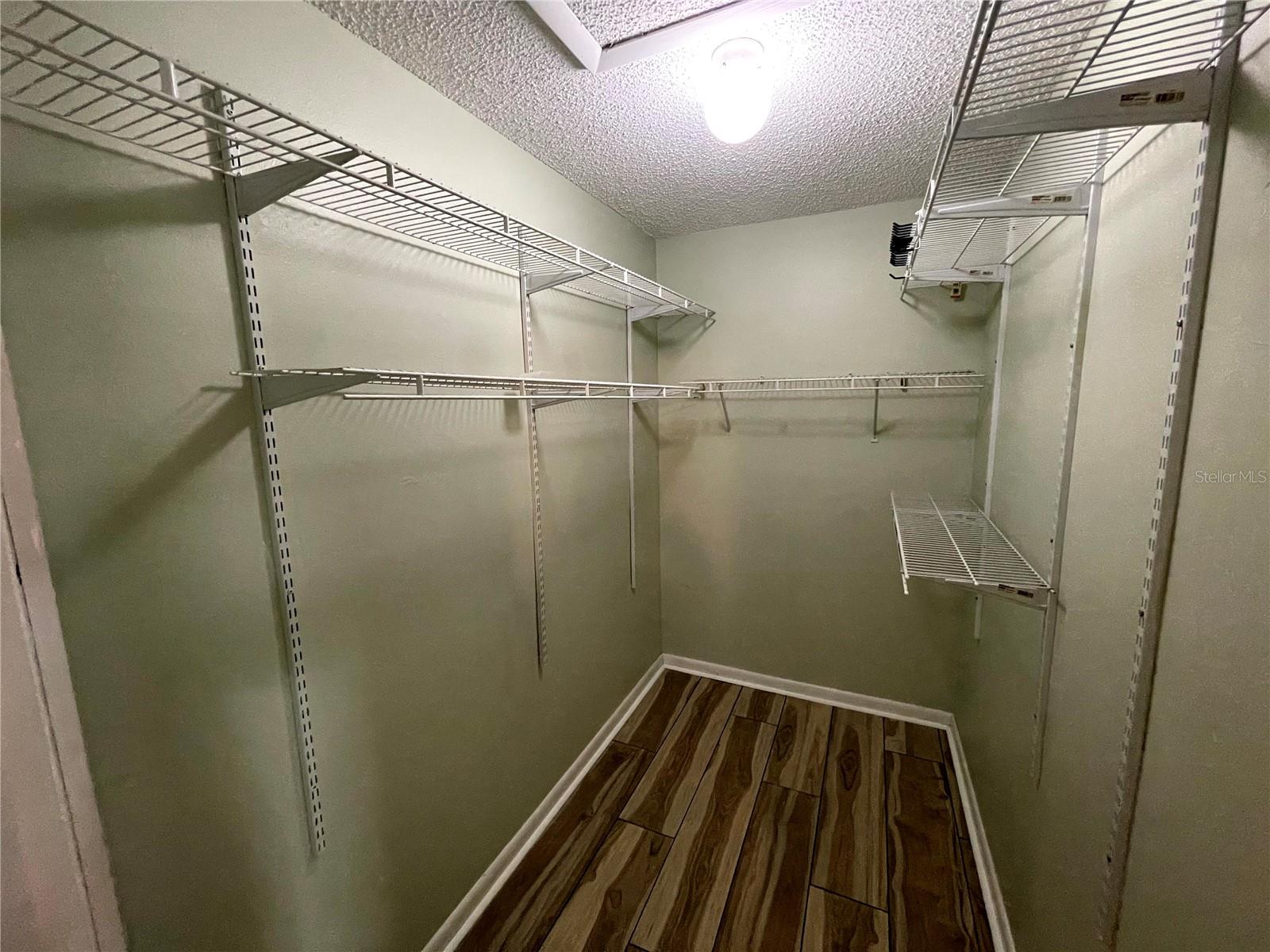 412 W IDLEWILD AVE, TAMPA, FL, 33604
