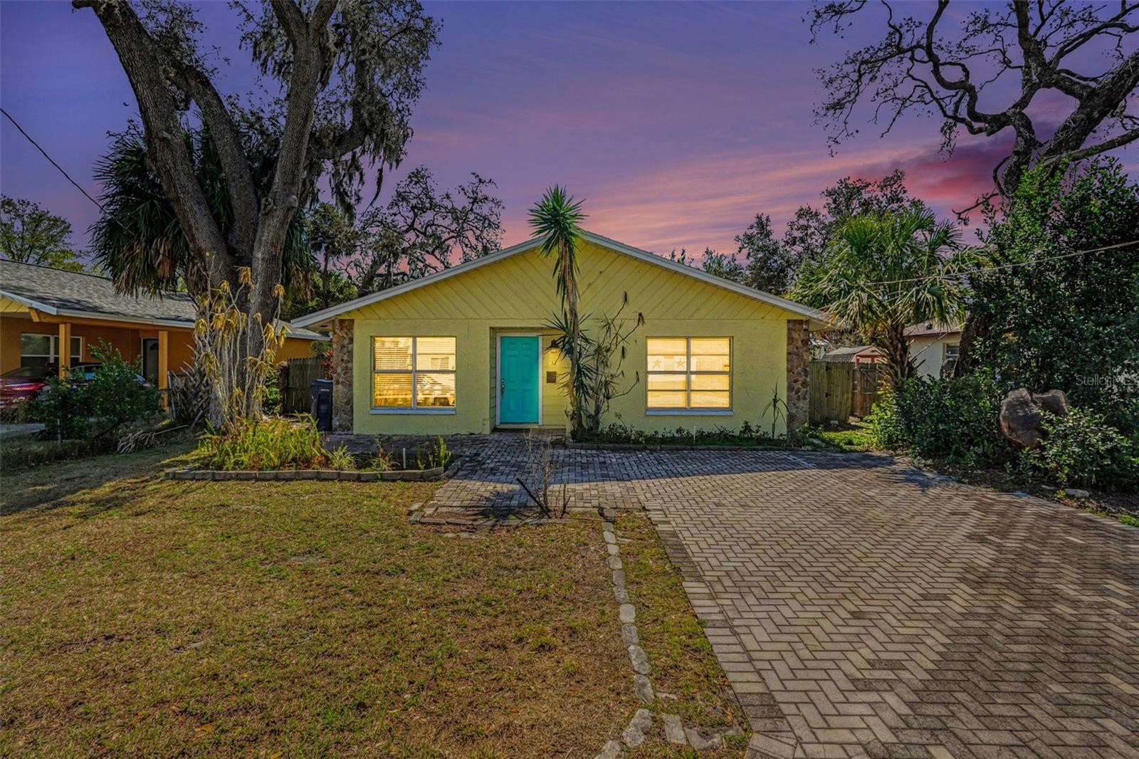 412 W IDLEWILD AVE, TAMPA, FL, 33604