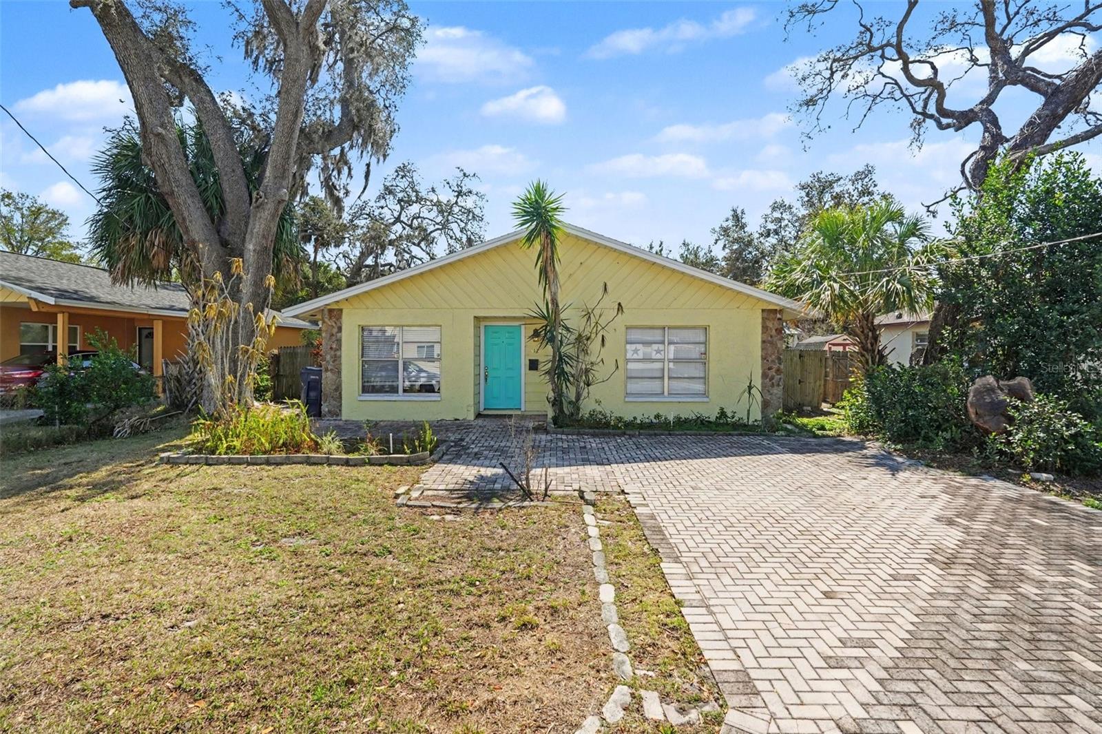 412 W IDLEWILD AVE, TAMPA, FL, 33604