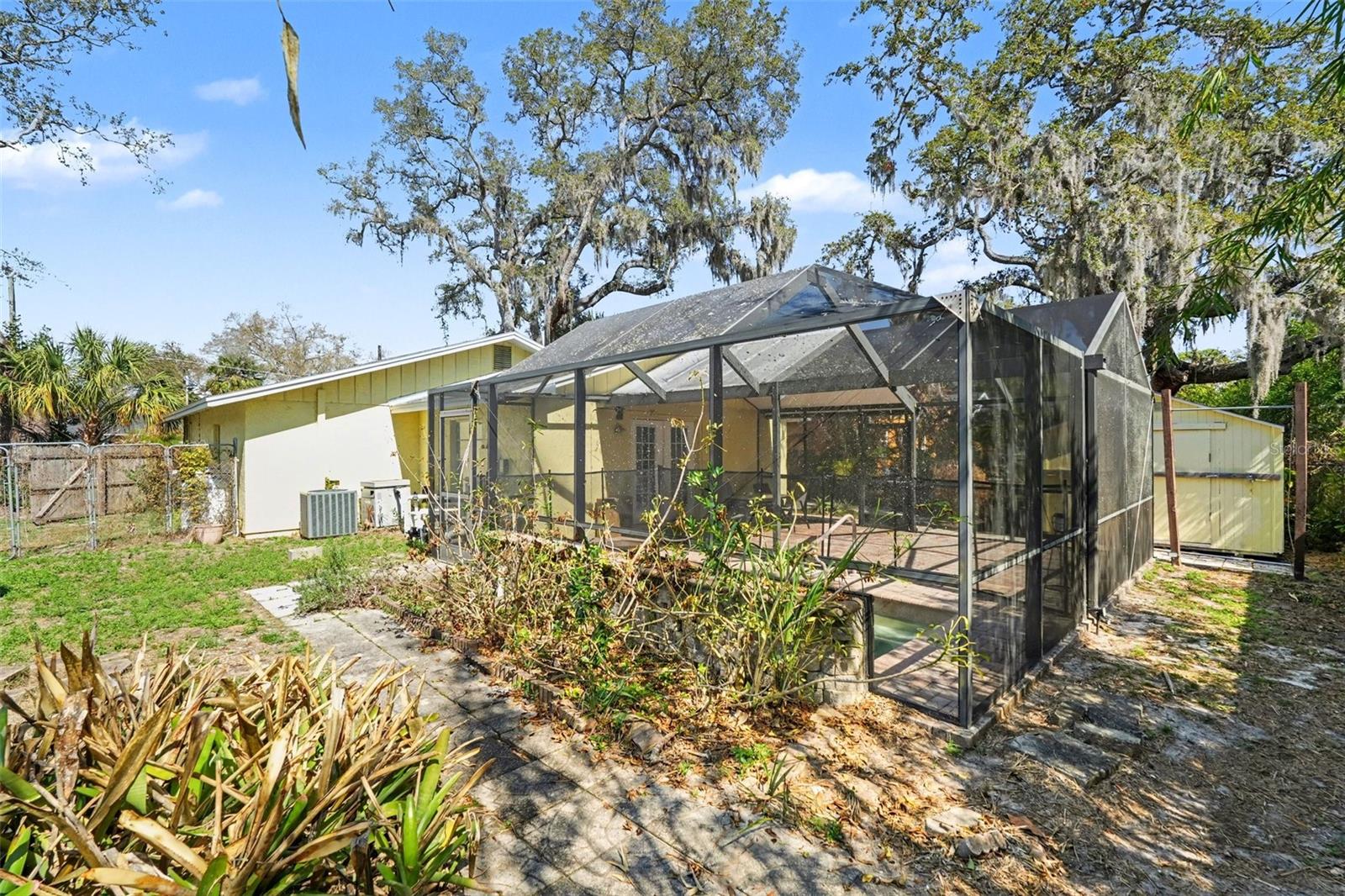 412 W IDLEWILD AVE, TAMPA, FL, 33604