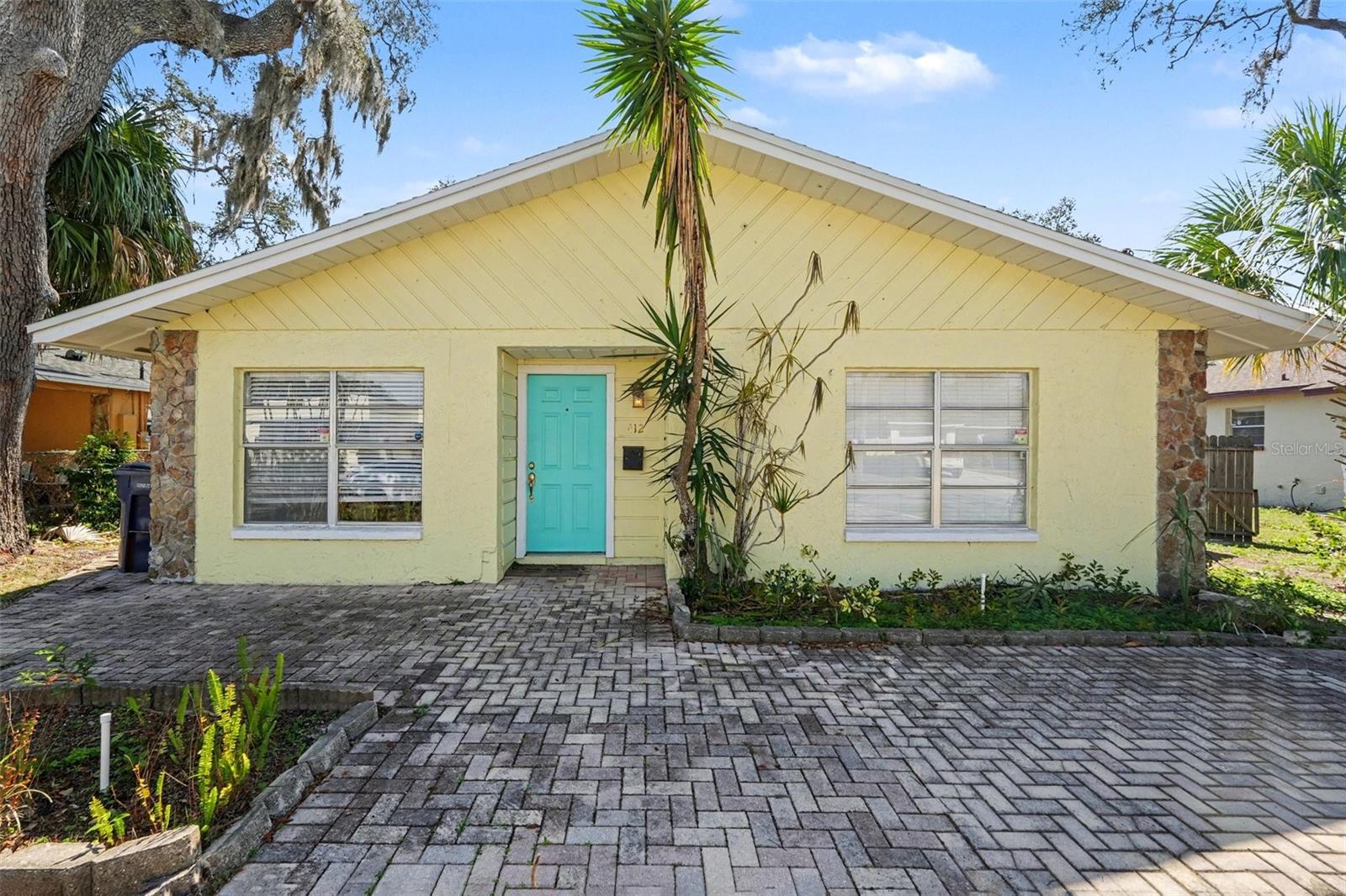 412 W IDLEWILD AVE, TAMPA, FL, 33604