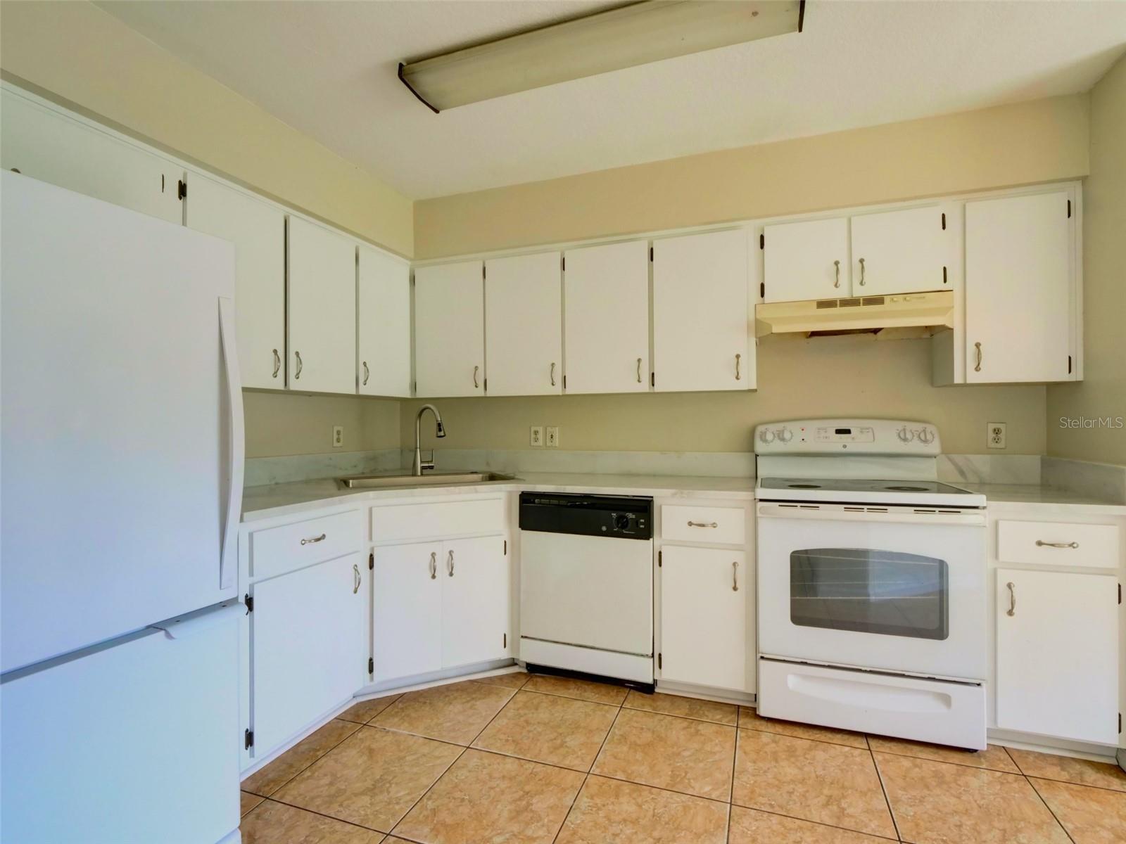 806 ILLINOIS AVE, ST CLOUD, FL, 34771