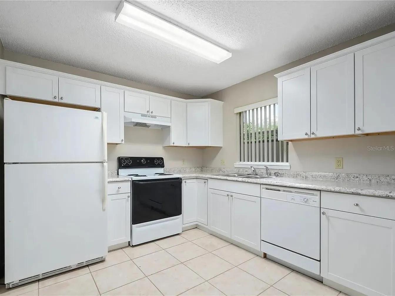 1600 CIMARRON HILLS DR, APOPKA, FL, 32703