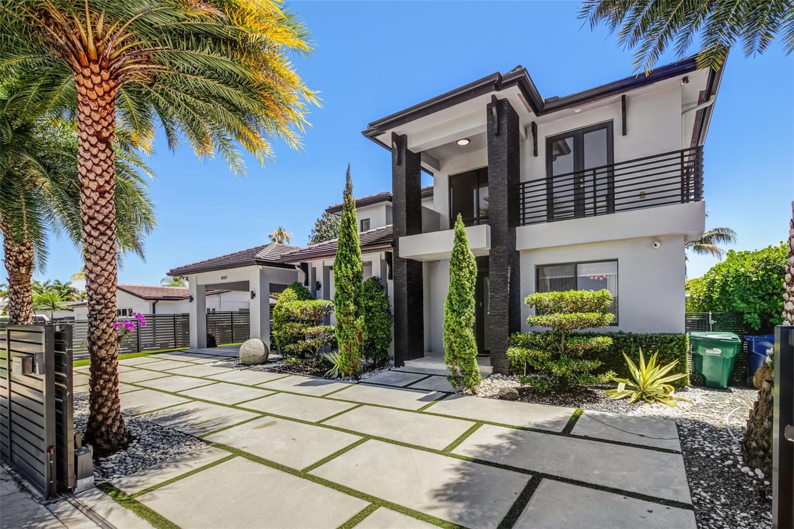 18101 NW 85TH AVE, HIALEAH, FL, 33015