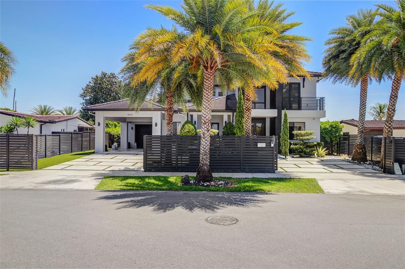 18101 NW 85TH AVE, HIALEAH, FL, 33015