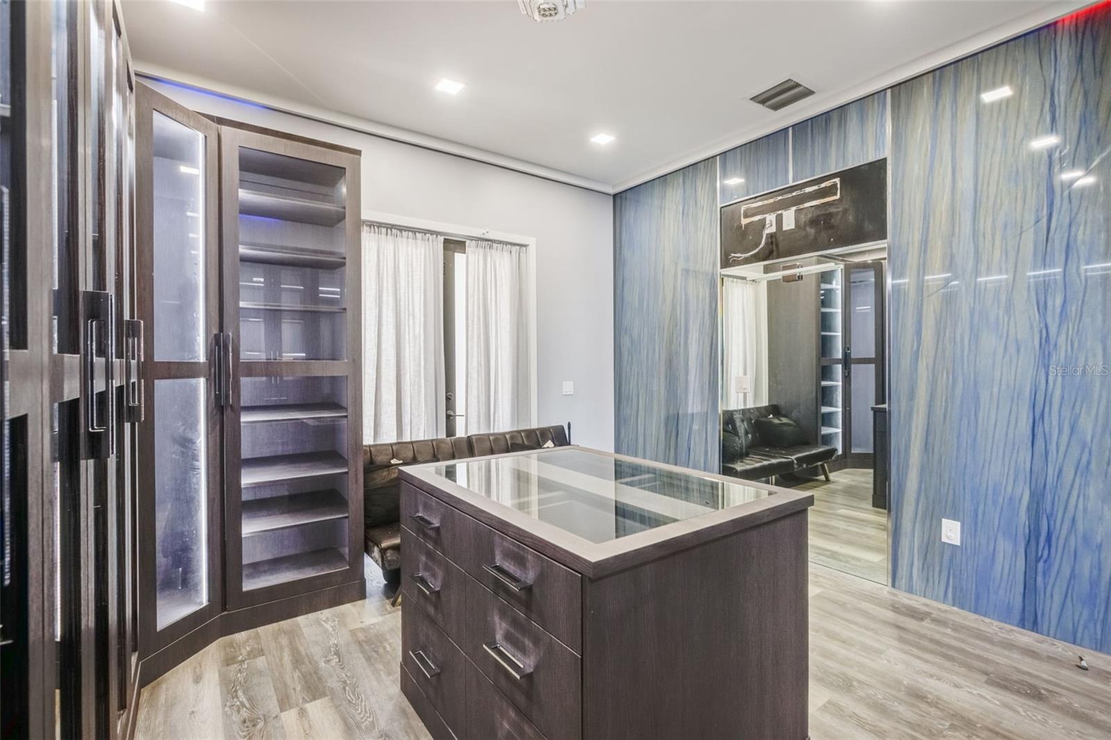18101 NW 85TH AVE, HIALEAH, FL, 33015