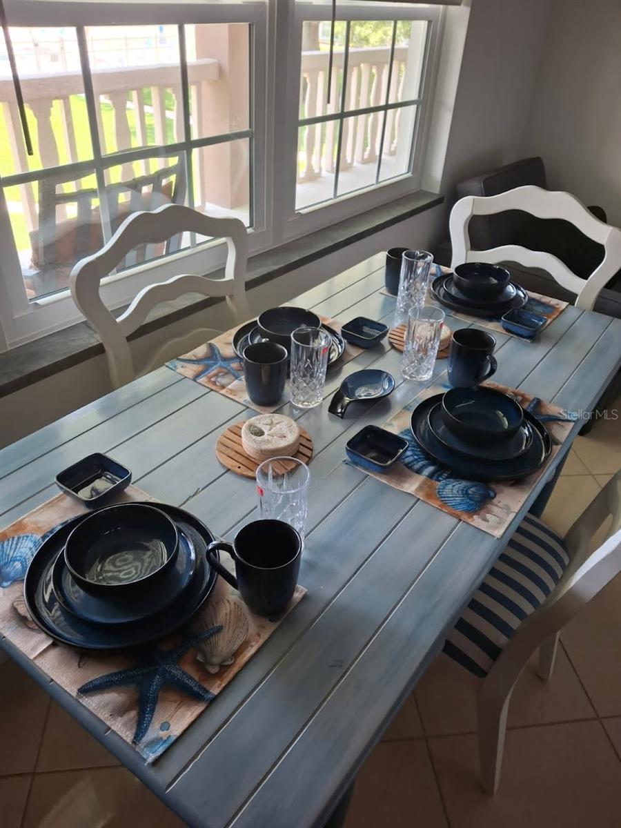 650 PINELLAS POINT DR S #204, ST PETERSBURG, FL, 33705