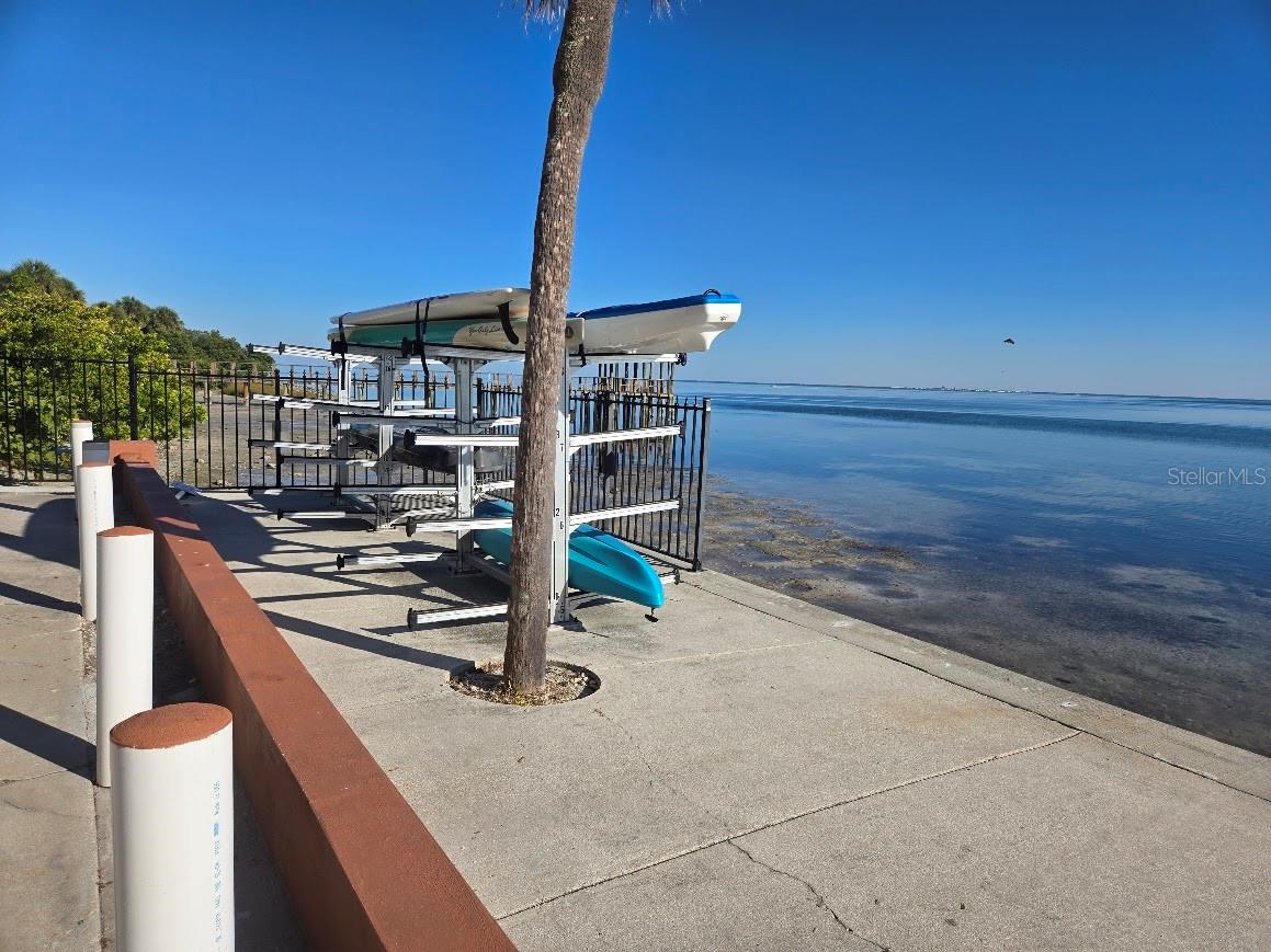 650 PINELLAS POINT DR S #204, ST PETERSBURG, FL, 33705