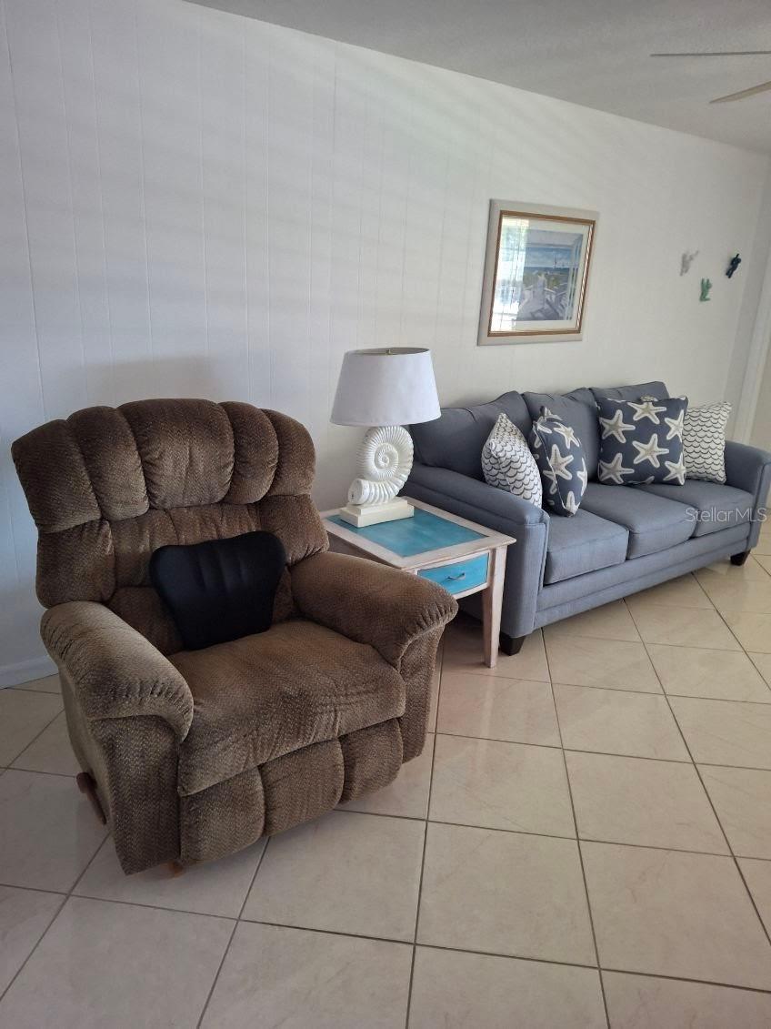 650 PINELLAS POINT DR S #204, ST PETERSBURG, FL, 33705