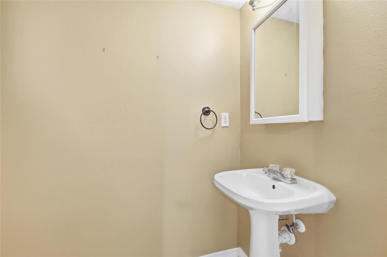 6998 WOODLAKE DR, ORLANDO, FL, 32810