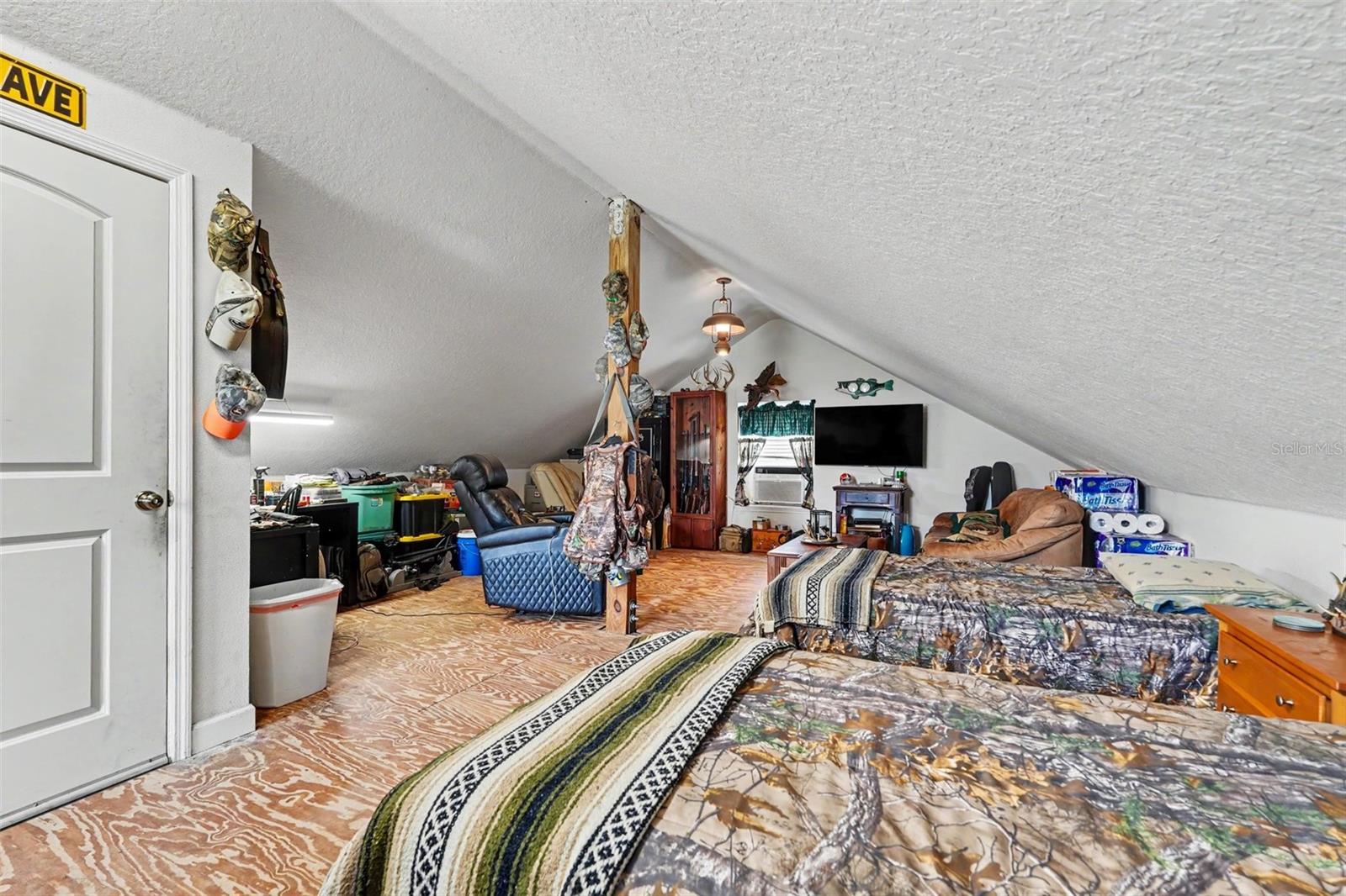 17161 MORRIS BRIDGE RD, THONOTOSASSA, FL, 33592