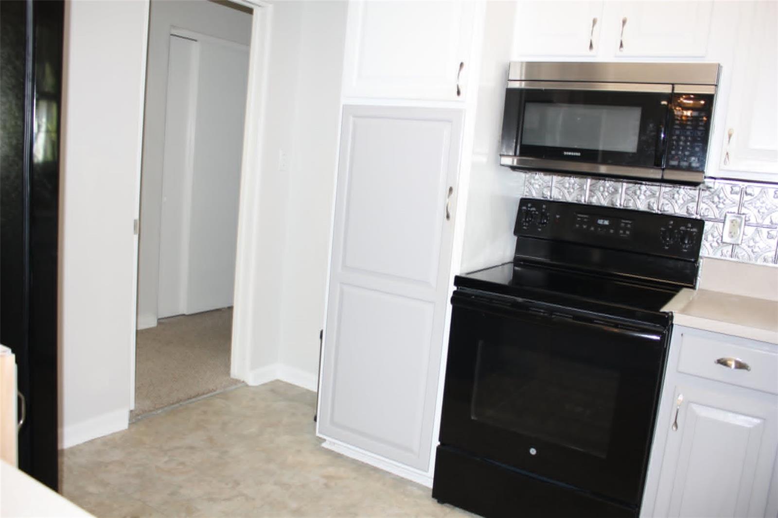 4331 MAGNOLIA AVE, LEESBURG, FL, 34748