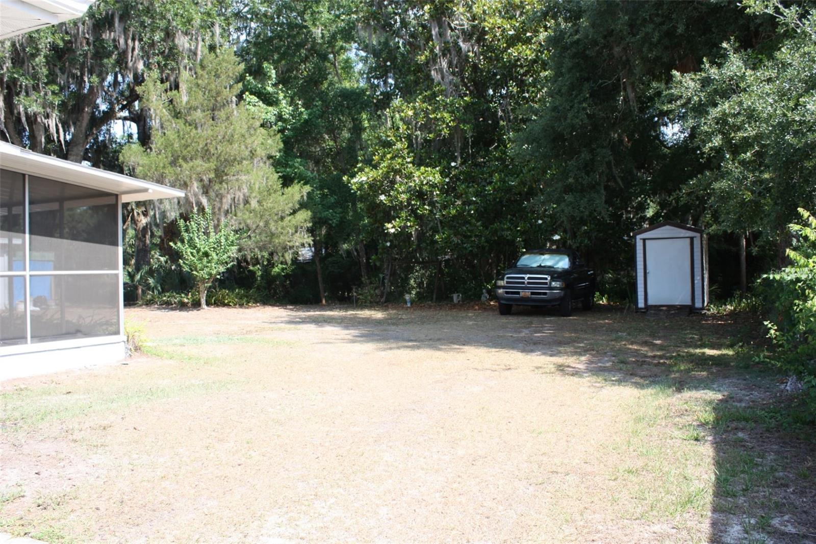 4331 MAGNOLIA AVE, LEESBURG, FL, 34748