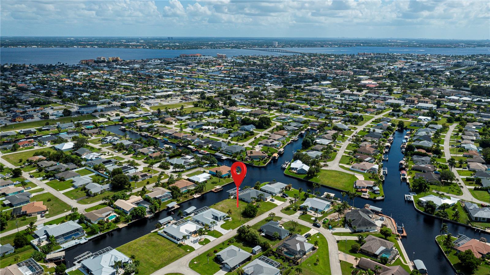 3725 SE 13TH AVE, CAPE CORAL, FL, 33904