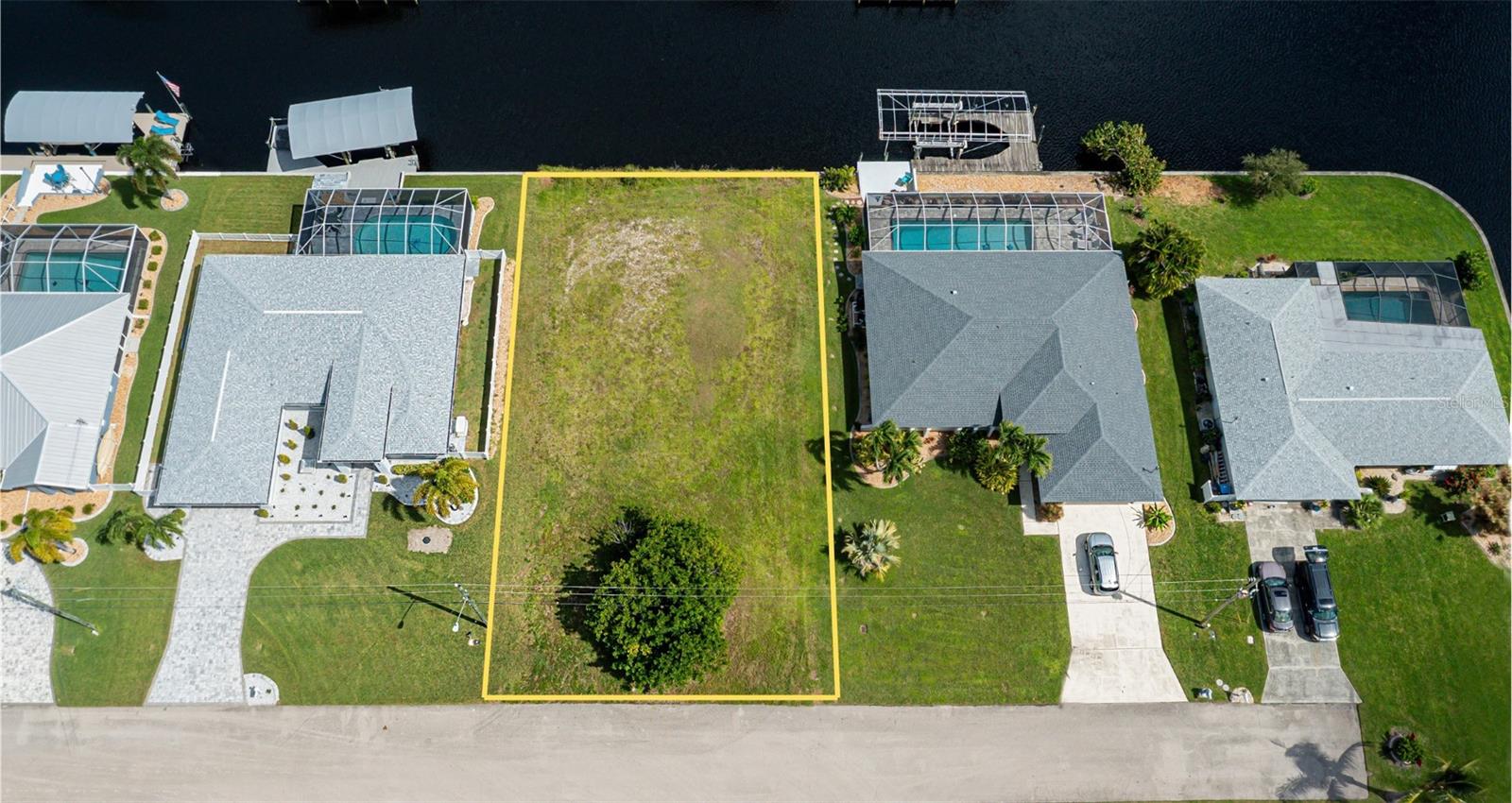 3725 SE 13TH AVE, CAPE CORAL, FL, 33904