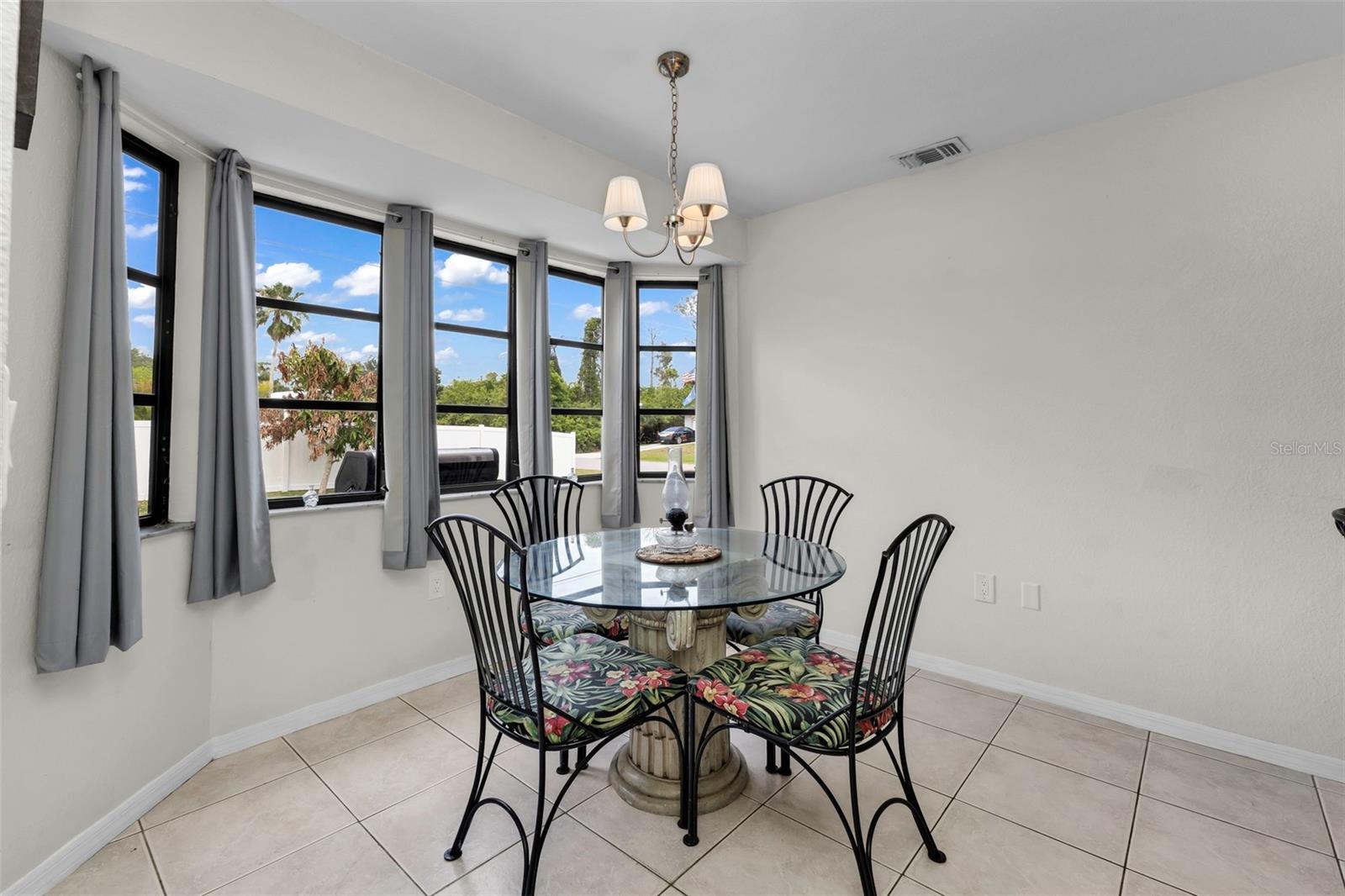 19519 MIDWAY BLVD, PORT CHARLOTTE, FL, 33948
