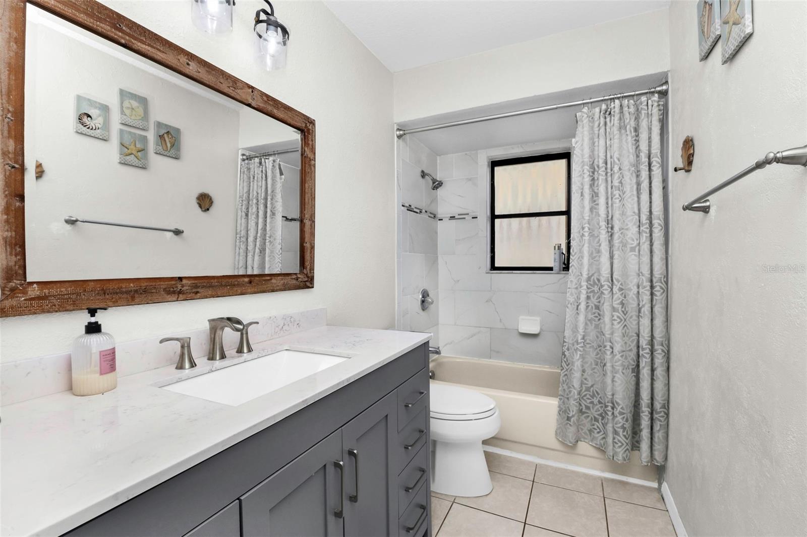 19519 MIDWAY BLVD, PORT CHARLOTTE, FL, 33948