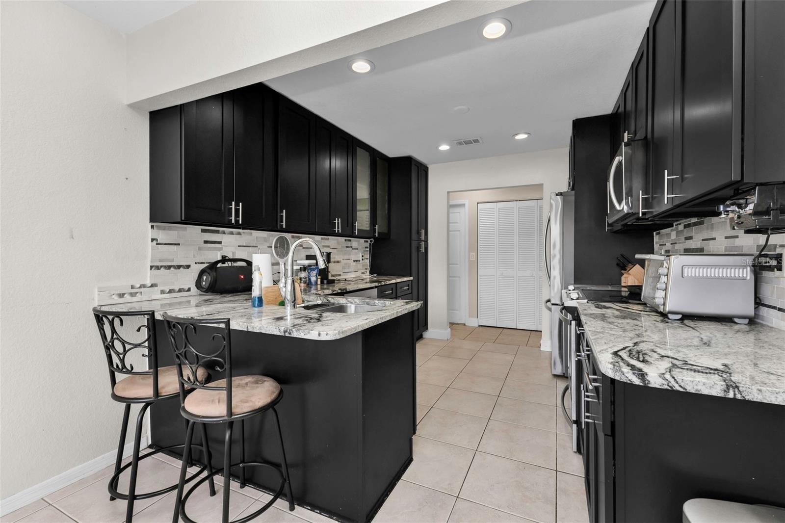 19519 MIDWAY BLVD, PORT CHARLOTTE, FL, 33948