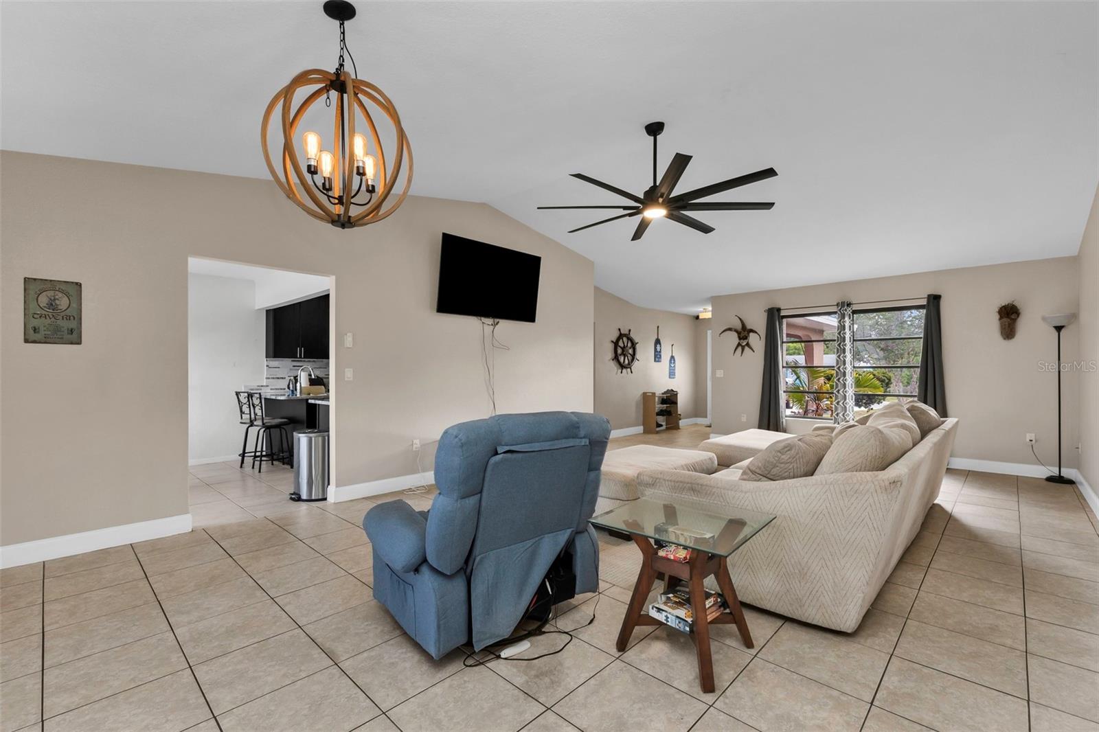 19519 MIDWAY BLVD, PORT CHARLOTTE, FL, 33948