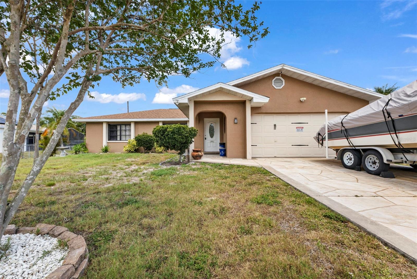 19519 MIDWAY BLVD, PORT CHARLOTTE, FL, 33948