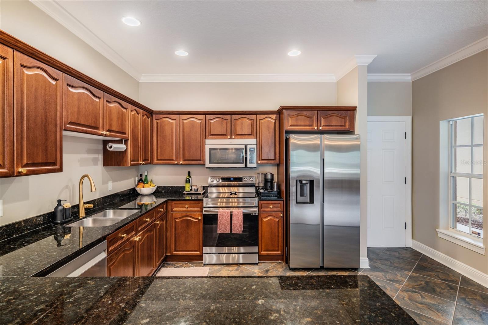 415 BARCELONA DR, ST PETERSBURG, FL, 33716