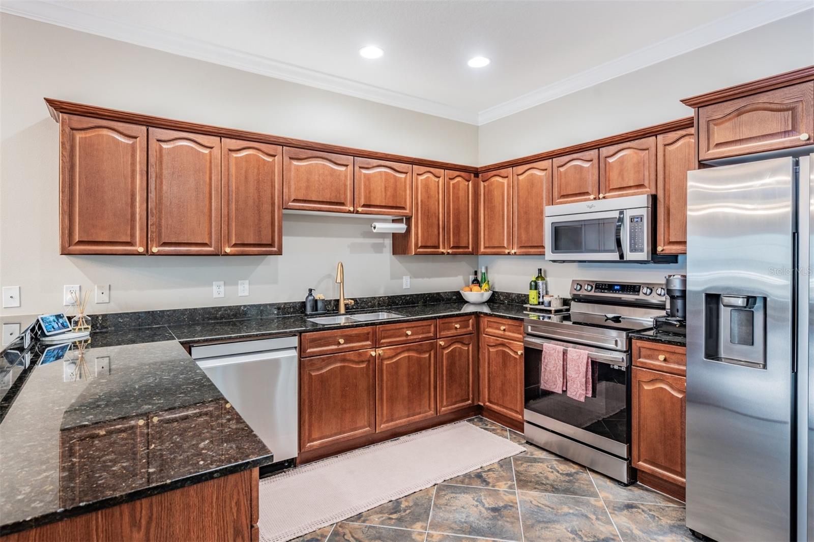 415 BARCELONA DR, ST PETERSBURG, FL, 33716