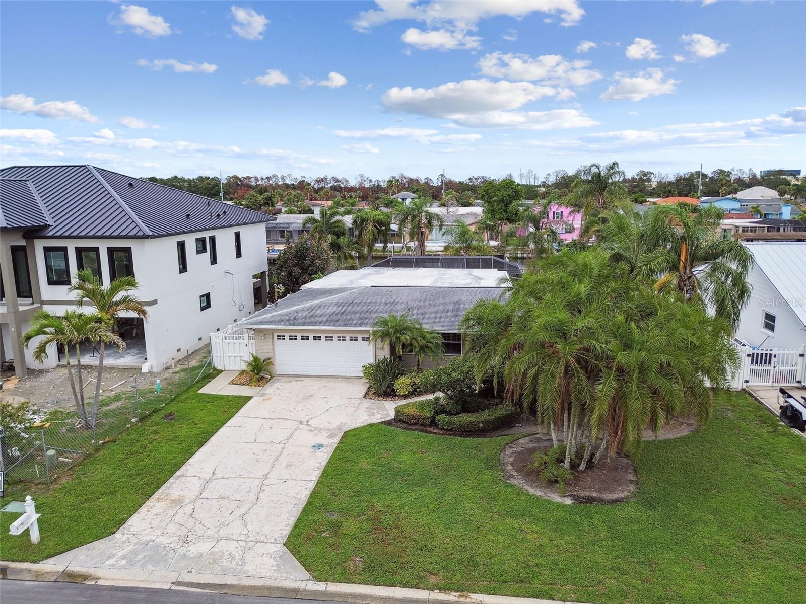 3921 E EDEN ROC CIR, TAMPA, FL, 33634