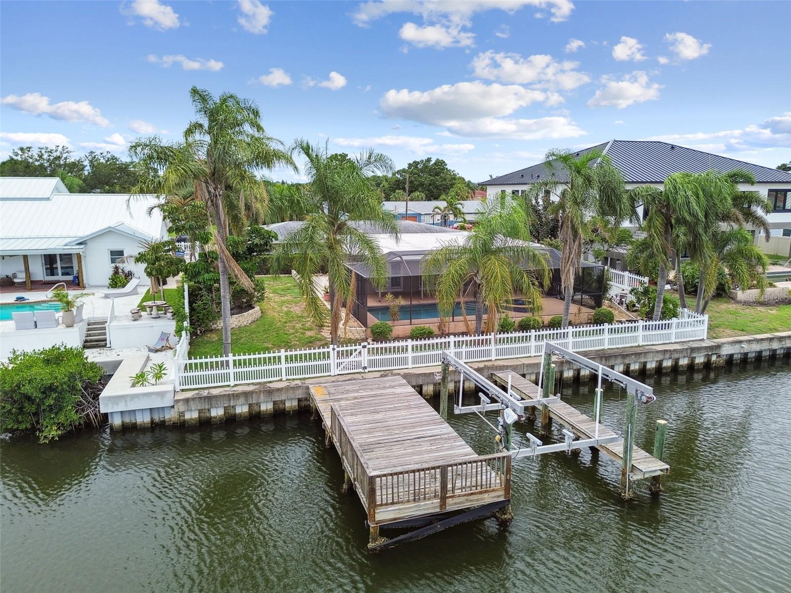 3921 E EDEN ROC CIR, TAMPA, FL, 33634